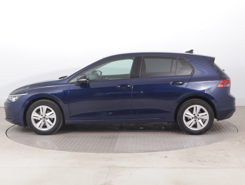 Volkswagen Golf, 2023