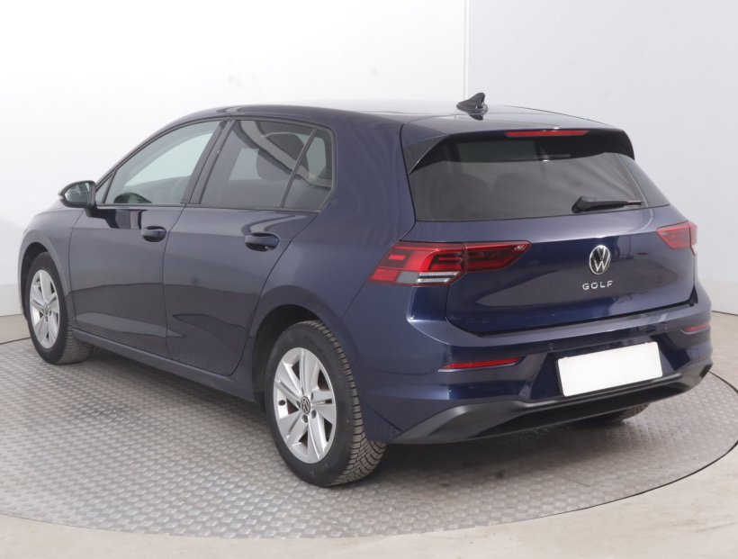 Volkswagen Golf, 2023