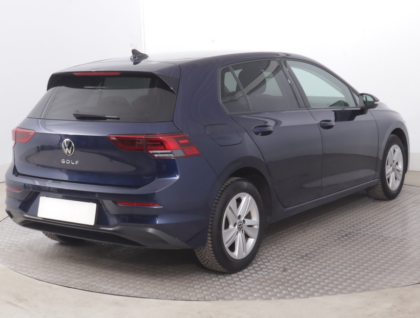 Volkswagen Golf, 2023