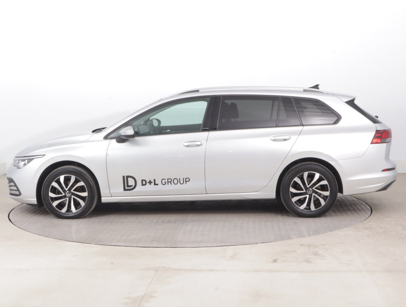 Volkswagen Golf, 2023