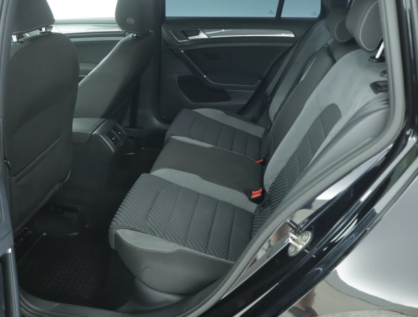 Volkswagen Golf, 2018