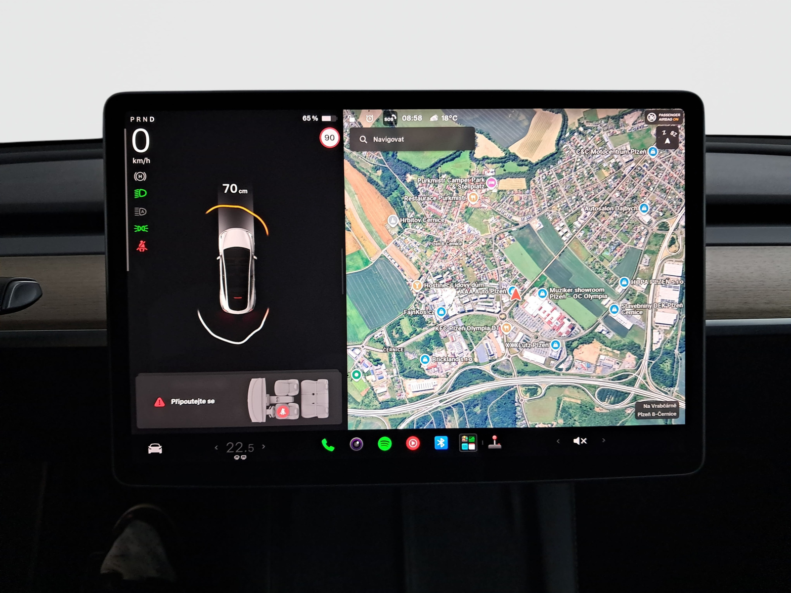 Tesla Model Y Long Range AWD – fotografie 18