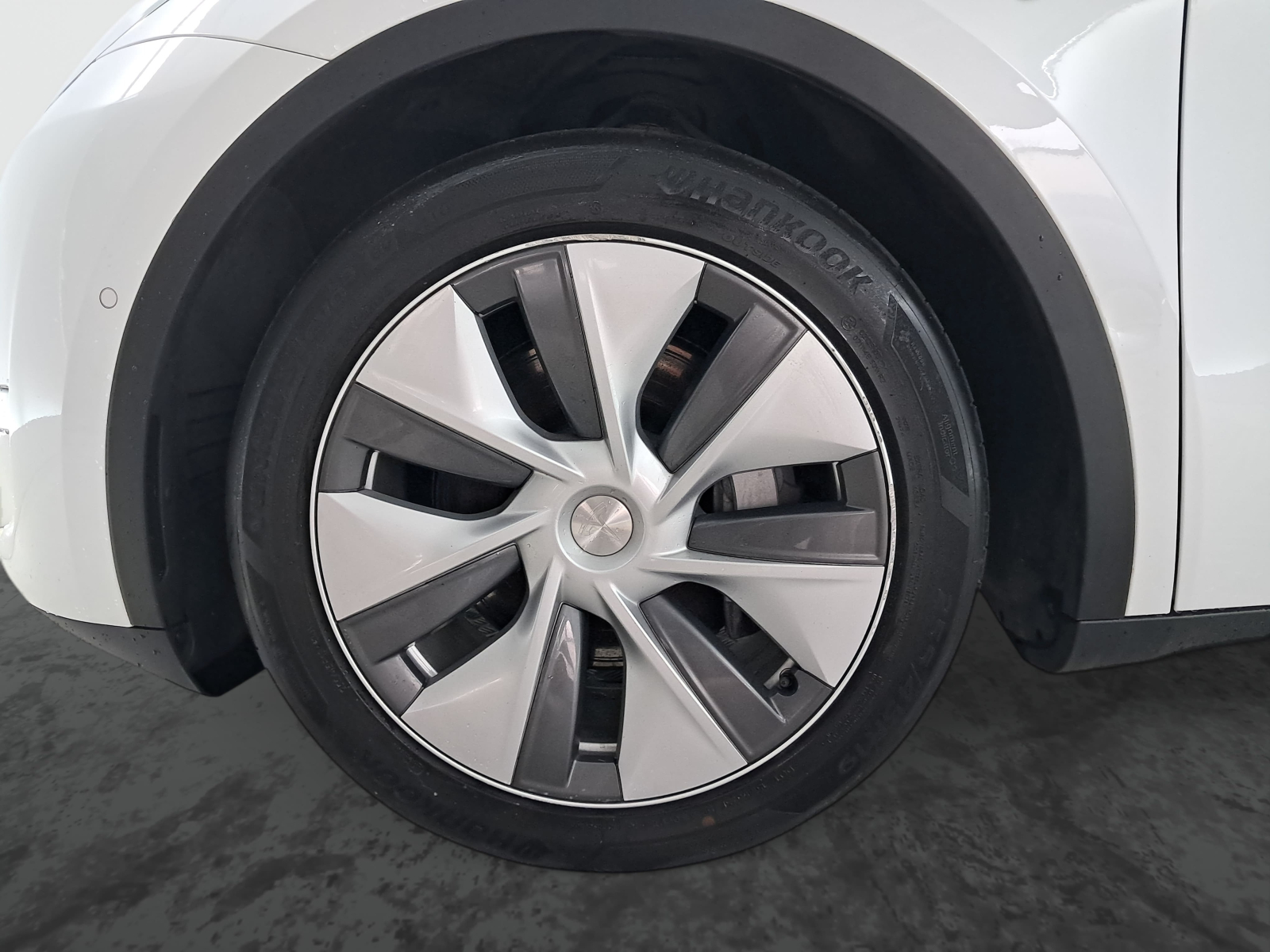 Tesla Model Y - 2022