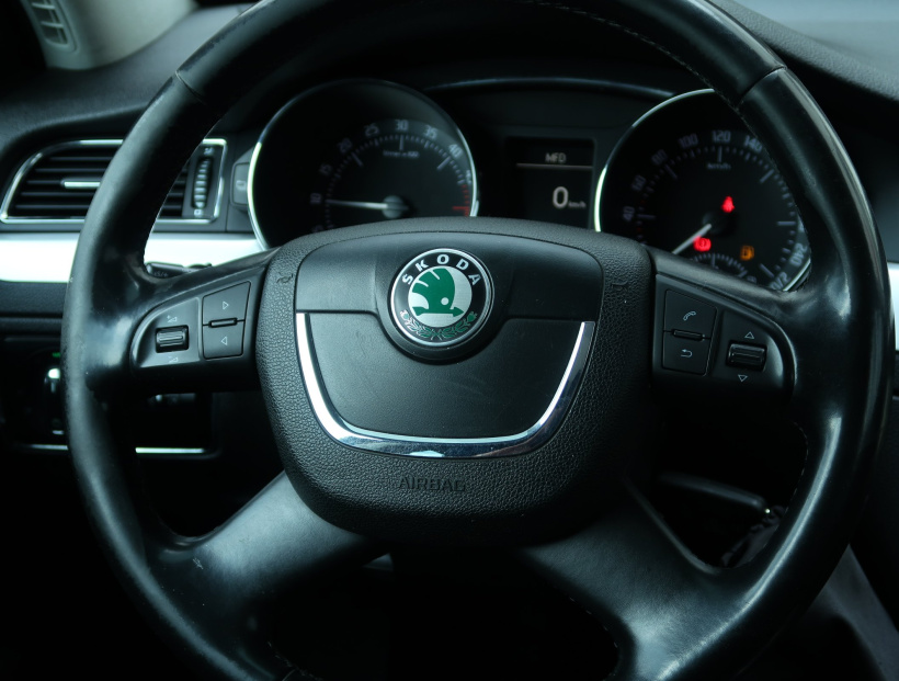 Škoda Superb, 2010