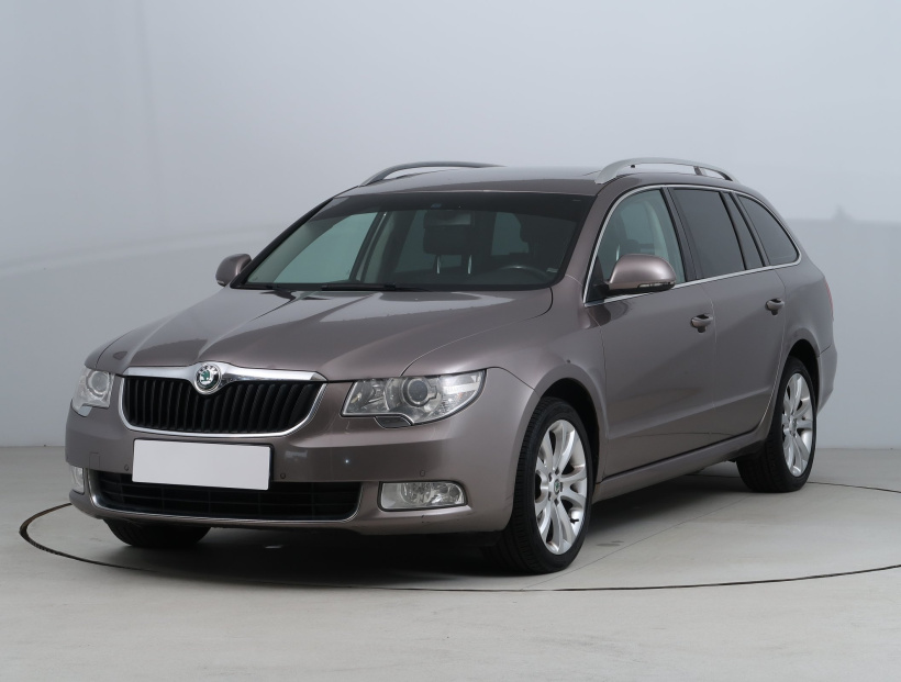 Škoda Superb, 2010