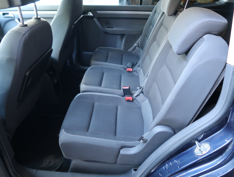 Volkswagen Touran, 2013