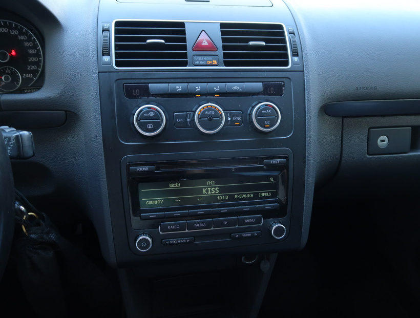 Volkswagen Touran, 2013