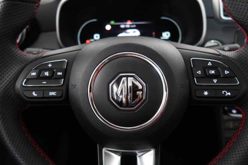 MG ZS SUV, 2024