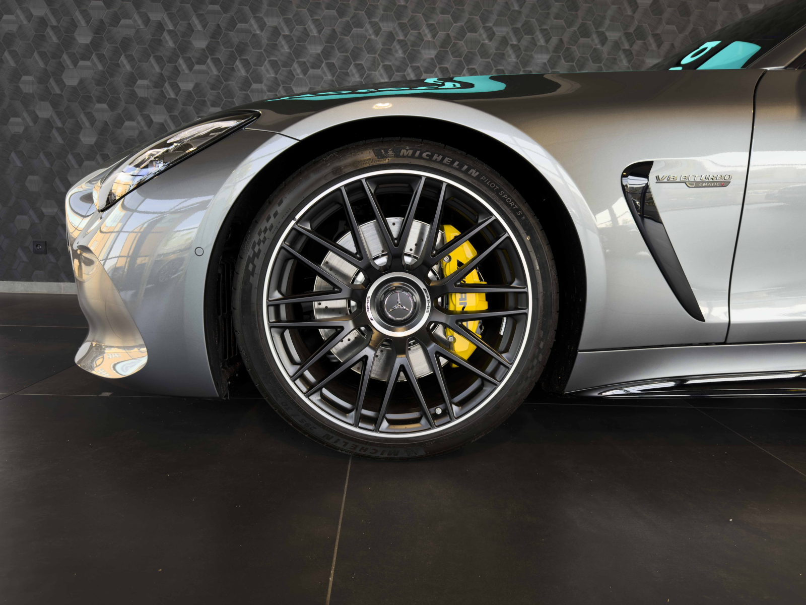 Mercedes-Benz AMG GT - 2025