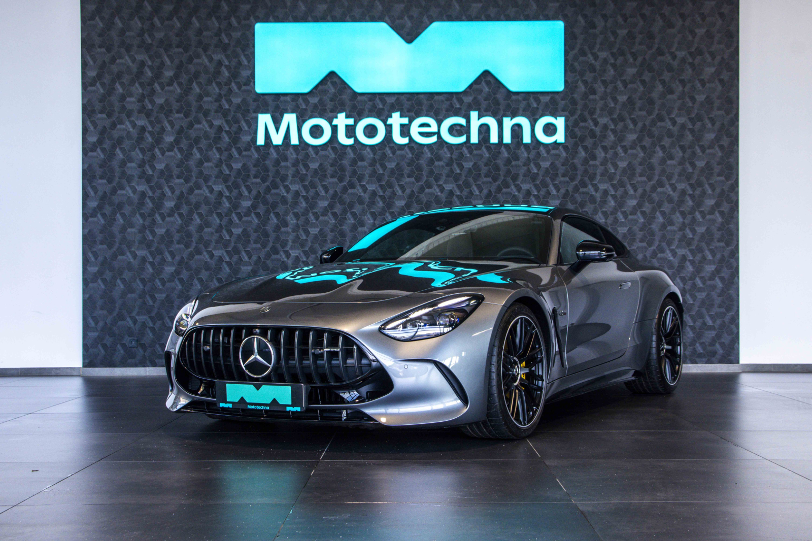 Mercedes-Benz AMG GT - 2025