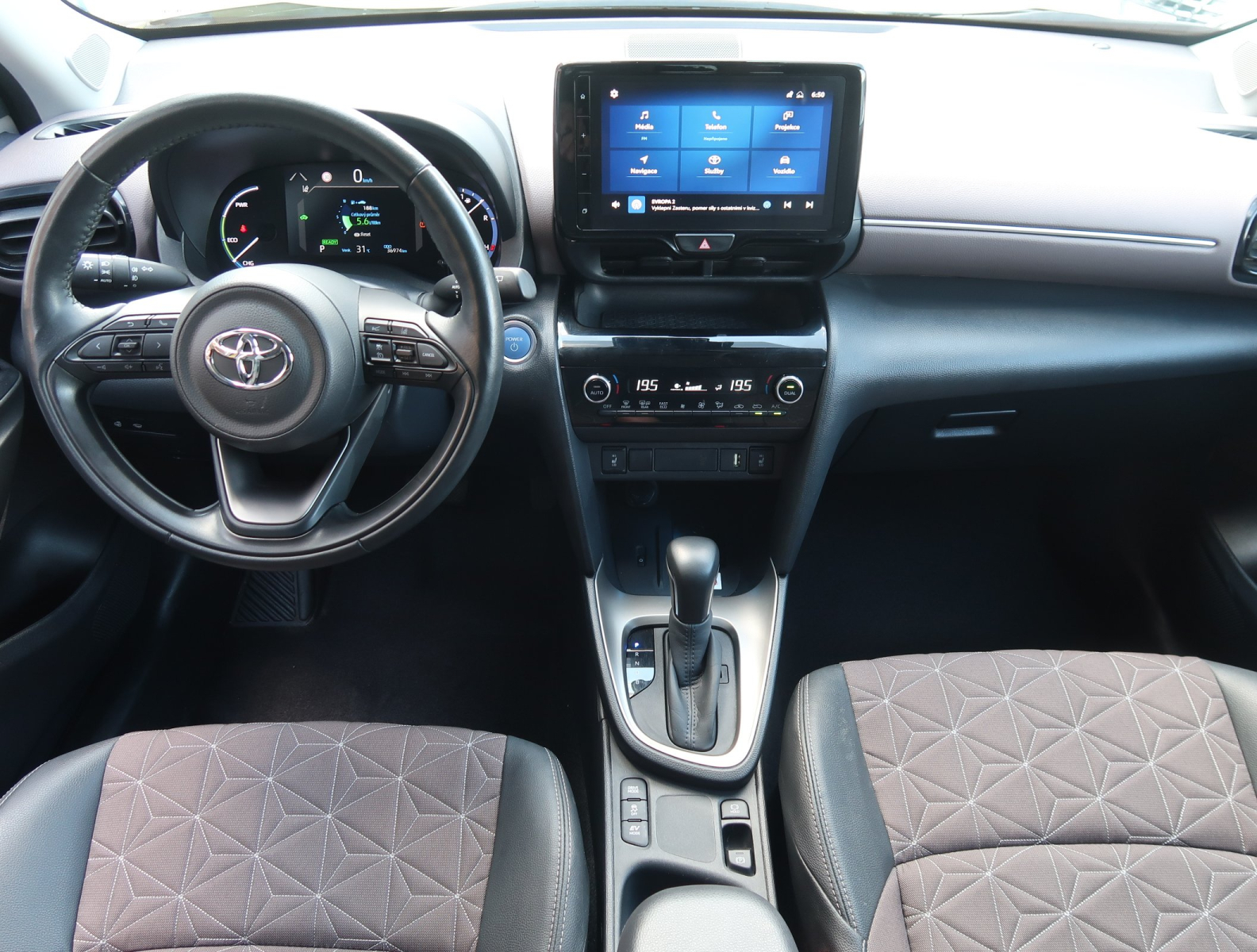 Toyota Yaris Cross - 2023