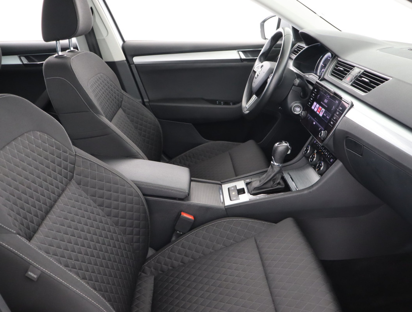 Škoda Superb, 2019