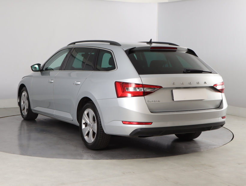 Škoda Superb, 2019
