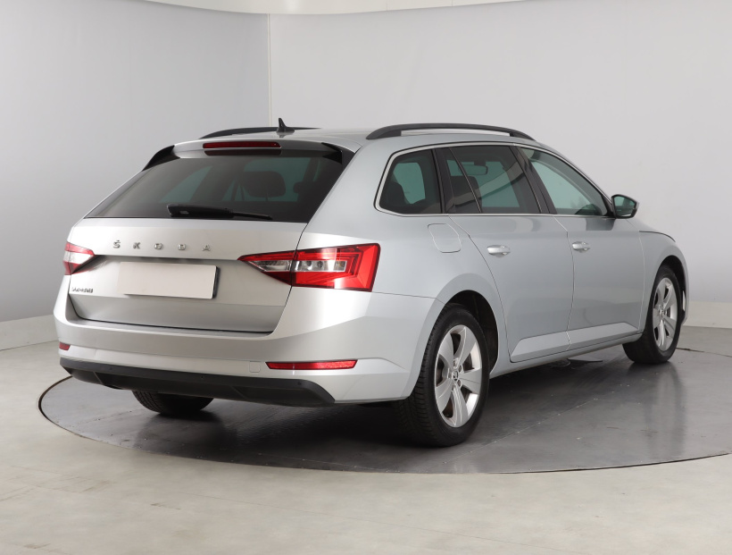 Škoda Superb, 2019