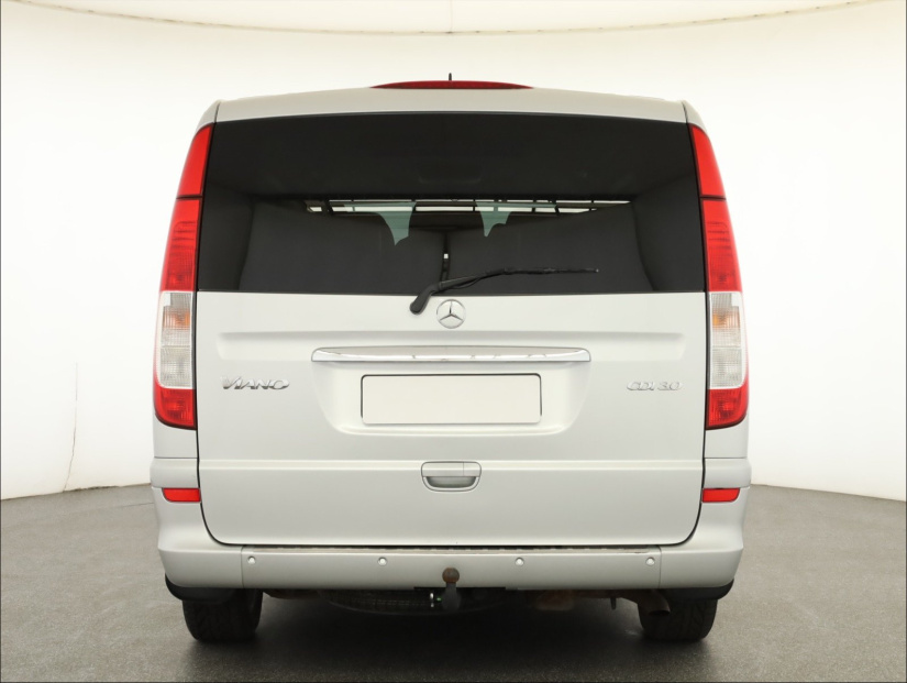 Mercedes-Benz Viano, 2009