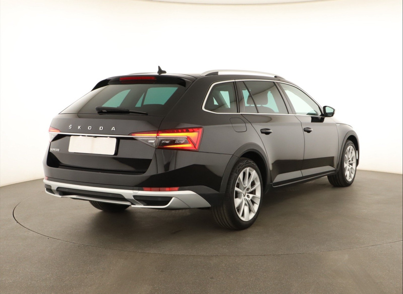 Škoda Superb, 2021