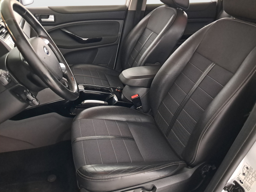 Ford Kuga, 2012