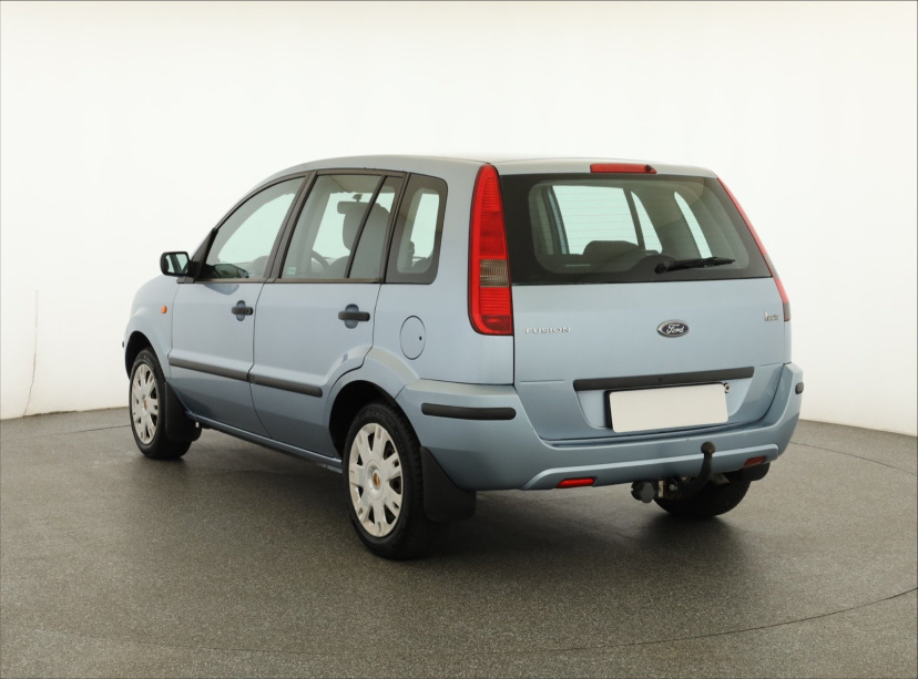 Ford Fusion, 2005