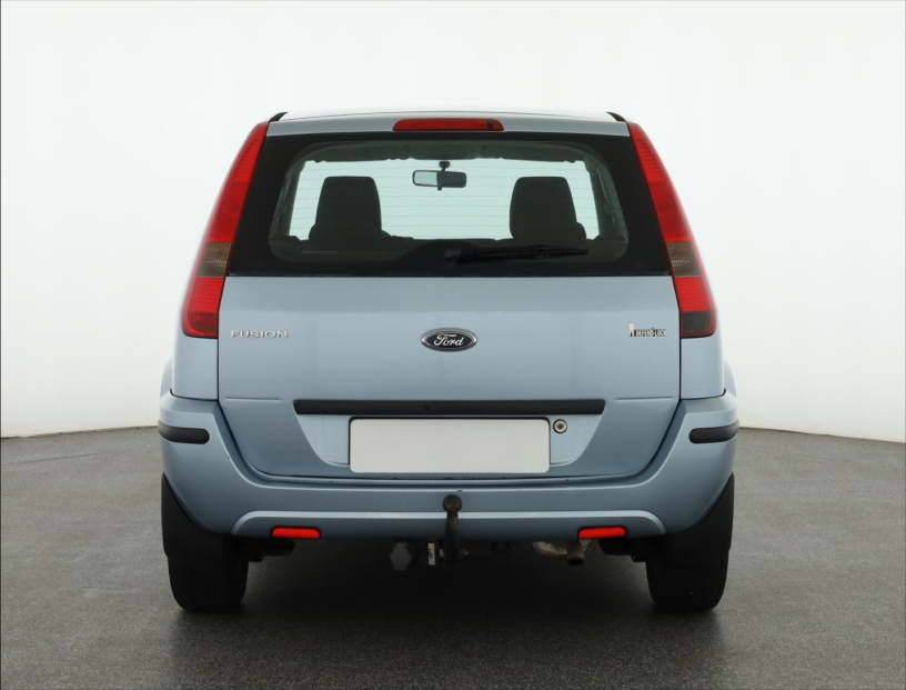 Ford Fusion, 2005