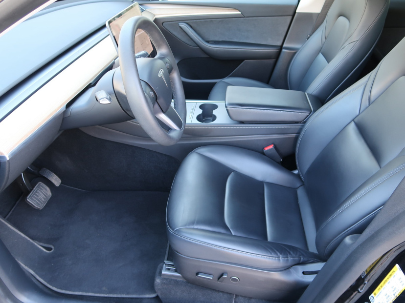 Tesla Model Y, 2021