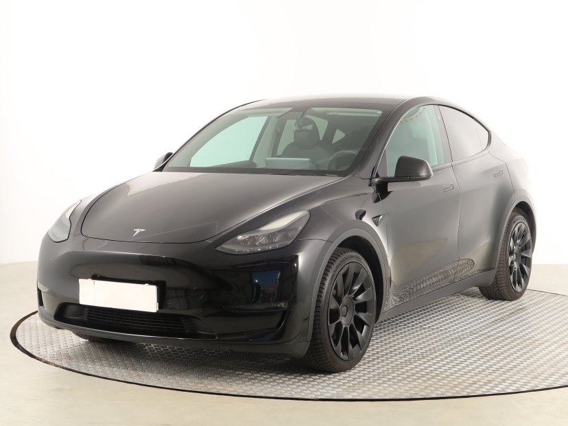 Tesla Model Y, 2021