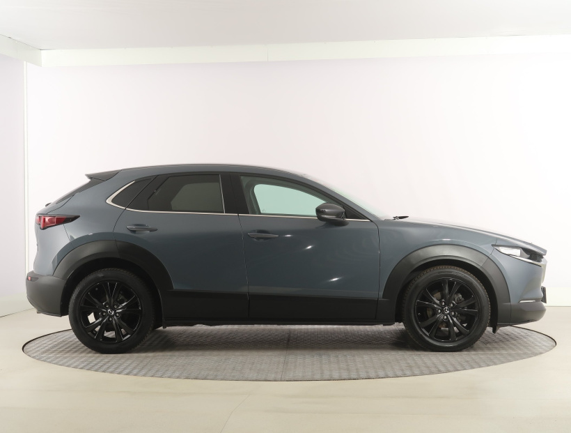 Mazda CX-30, 2022