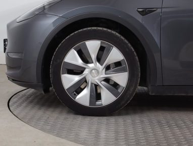 Tesla Model Y - 2022