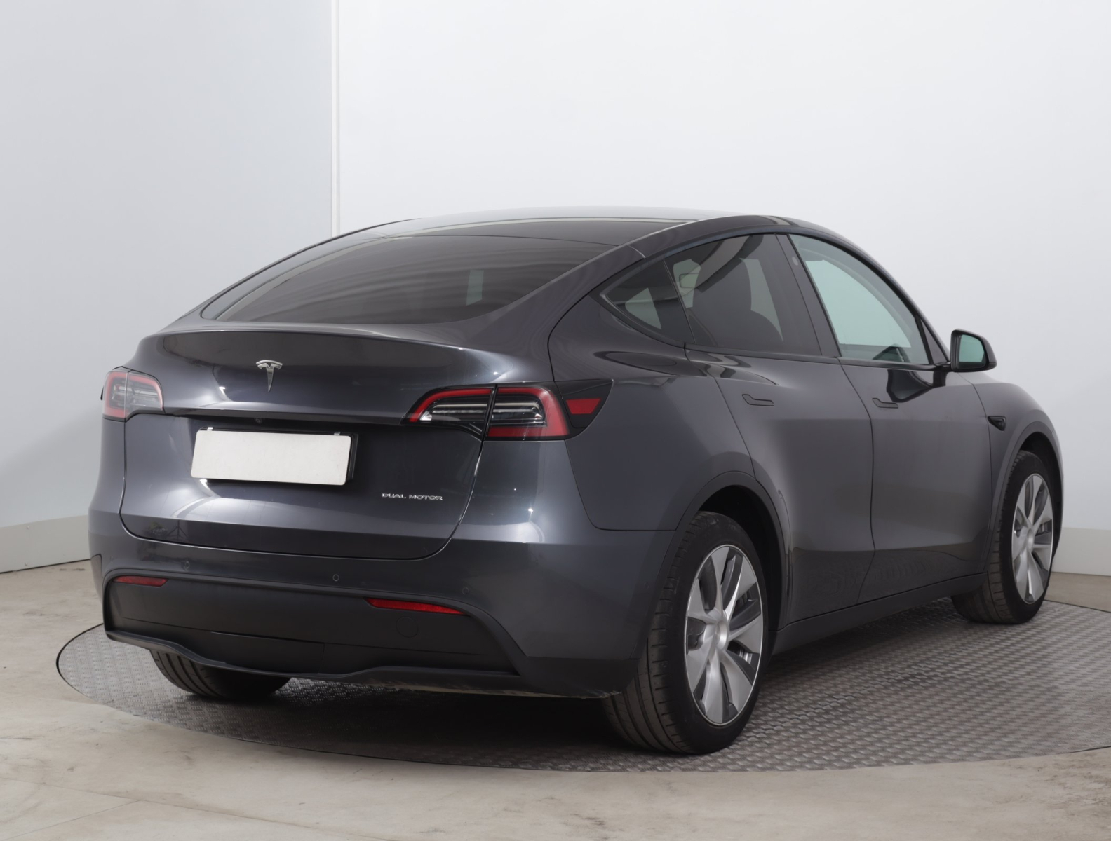 Tesla Model Y - 2022