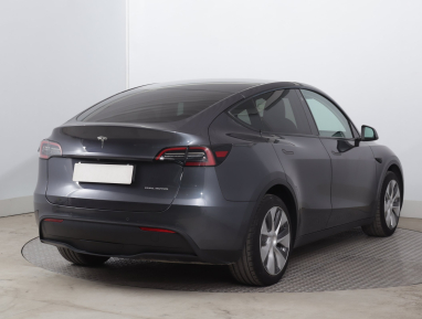 Tesla Model Y - 2022