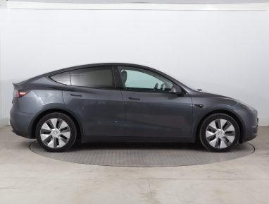 Tesla Model Y - 2022