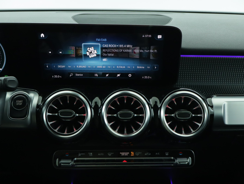 Mercedes-Benz EQB, 2022