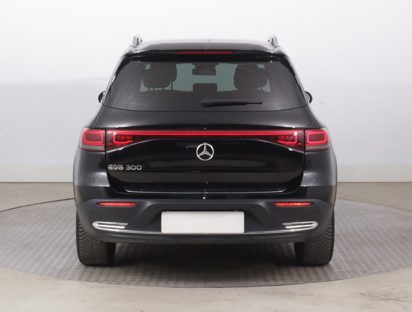 Mercedes-Benz EQB, 2022