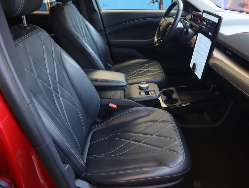 Ford Mustang Mach-E, 2021
