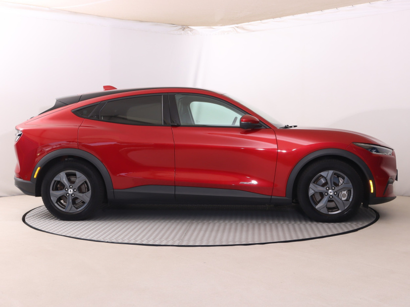 Ford Mustang Mach-E, 2021