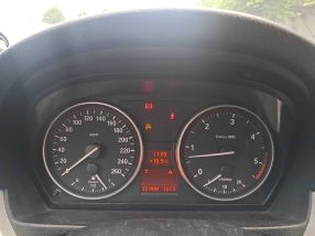 BMW 3 - 2010