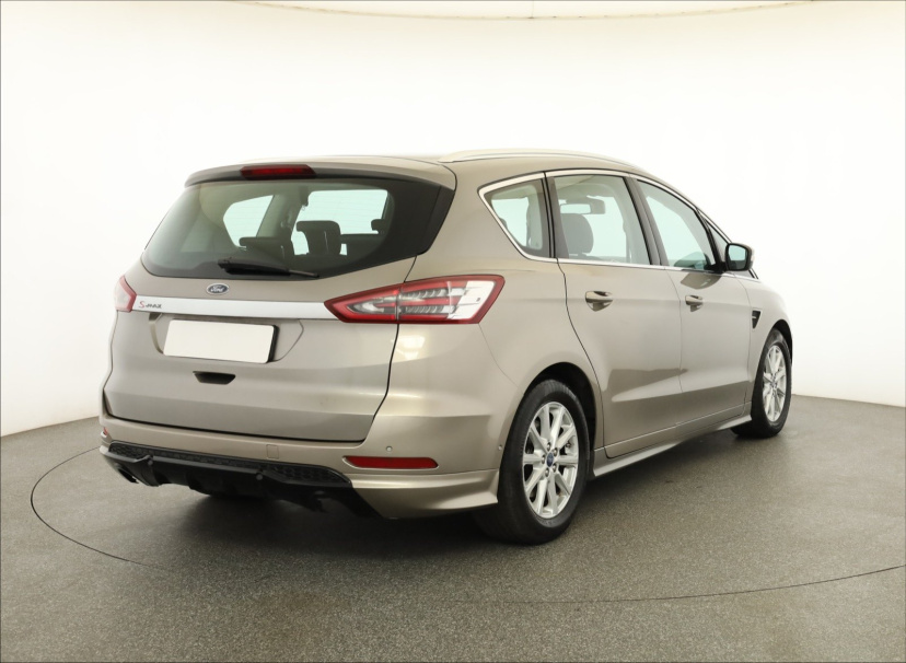 Ford S-Max, 2016