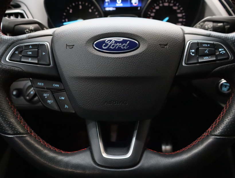 Ford Kuga, 2019