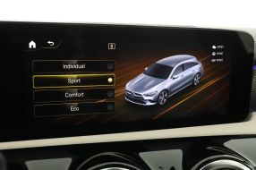 Mercedes-Benz CLA - 2022