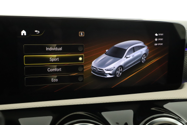 Mercedes-Benz CLA - 2022