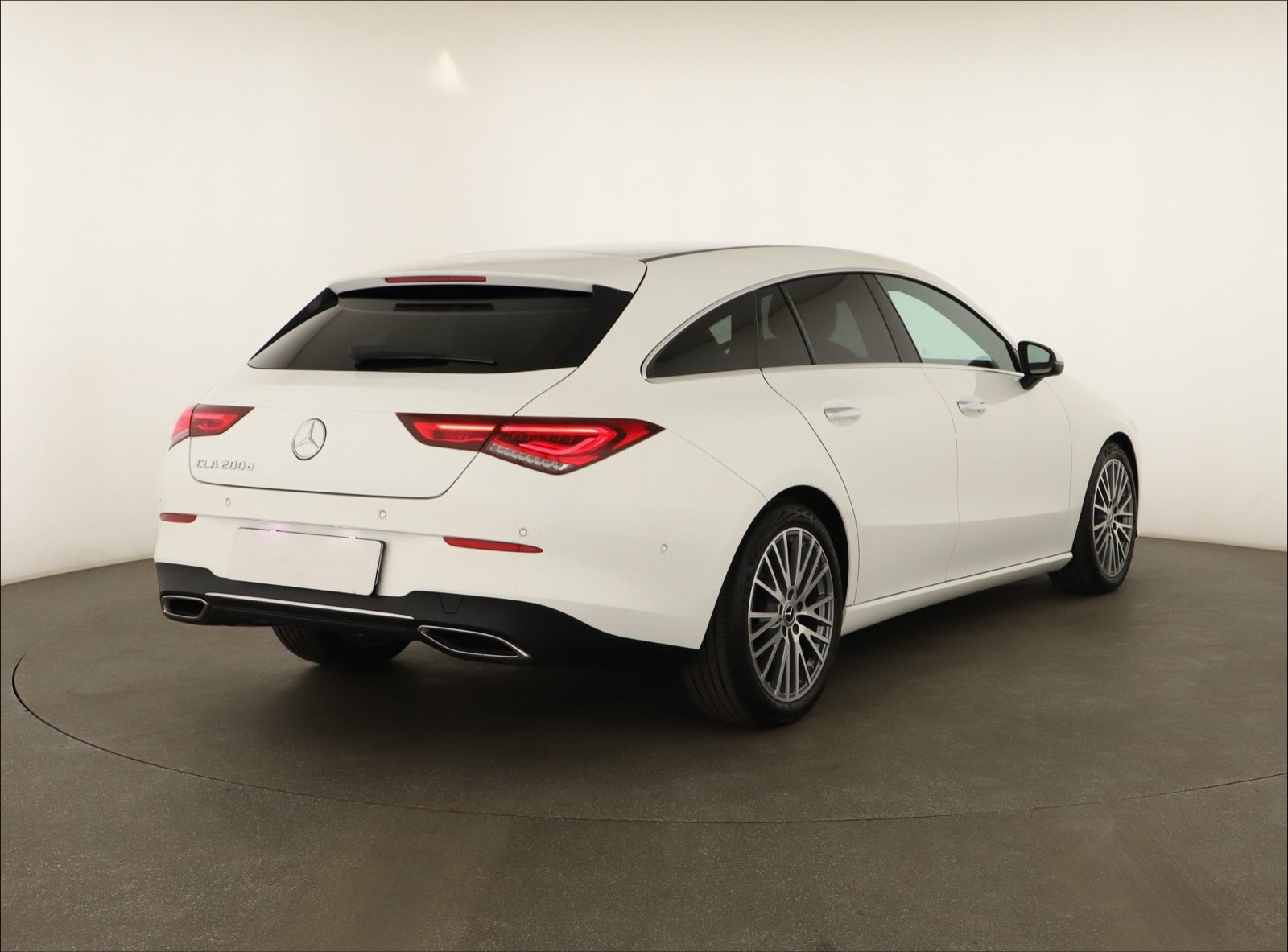 Mercedes-Benz CLA - 2022