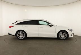 Mercedes-Benz CLA - 2022
