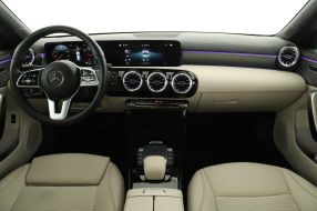 Mercedes-Benz CLA - 2022