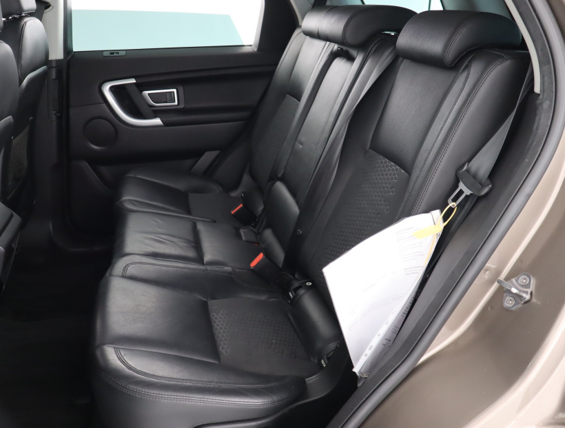 Land Rover Discovery Sport, 2016