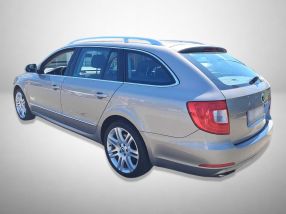 Škoda Superb - 2011