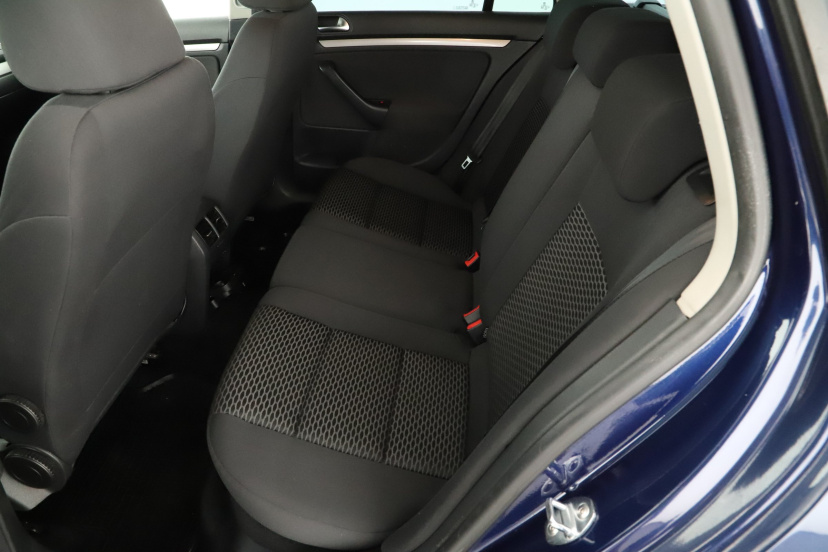 Volkswagen Golf, 2010