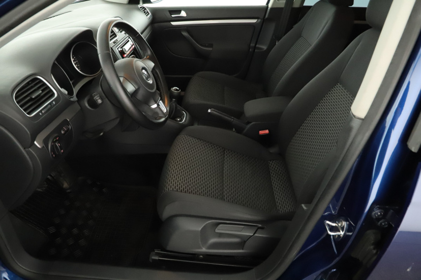 Volkswagen Golf, 2010