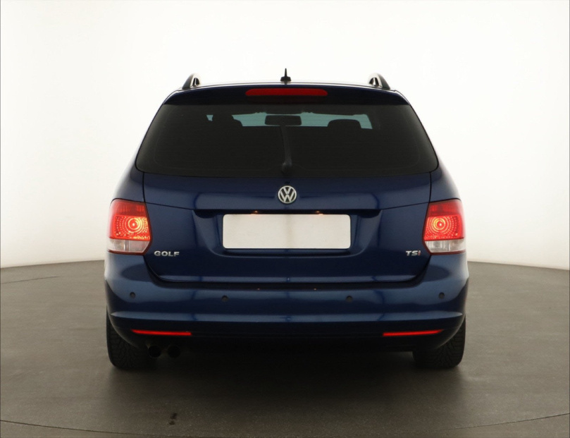 Volkswagen Golf, 2010