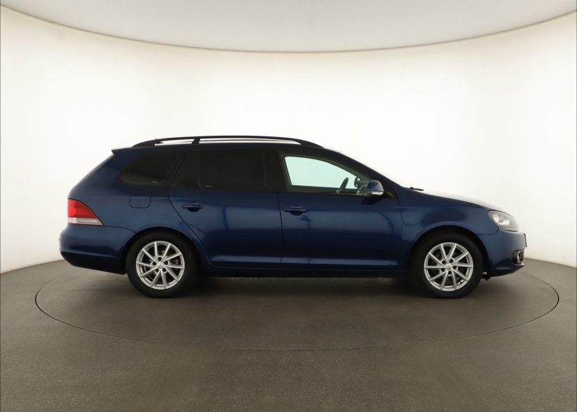 Volkswagen Golf, 2010
