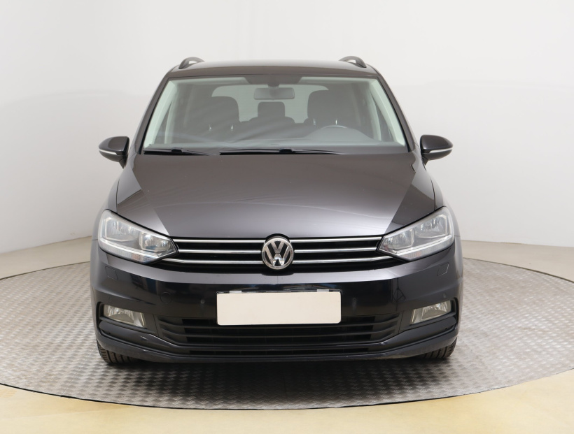 Volkswagen Touran, 2015