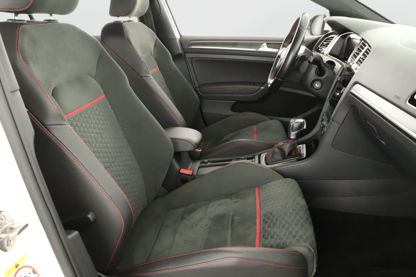 Volkswagen Golf, 2019